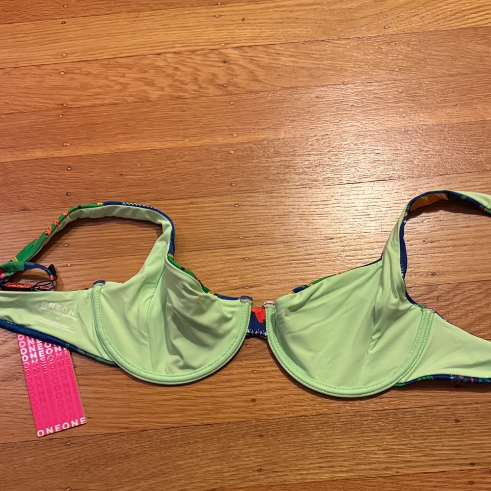 Oneone Patterned Bikini Top - Picture 7 of 7